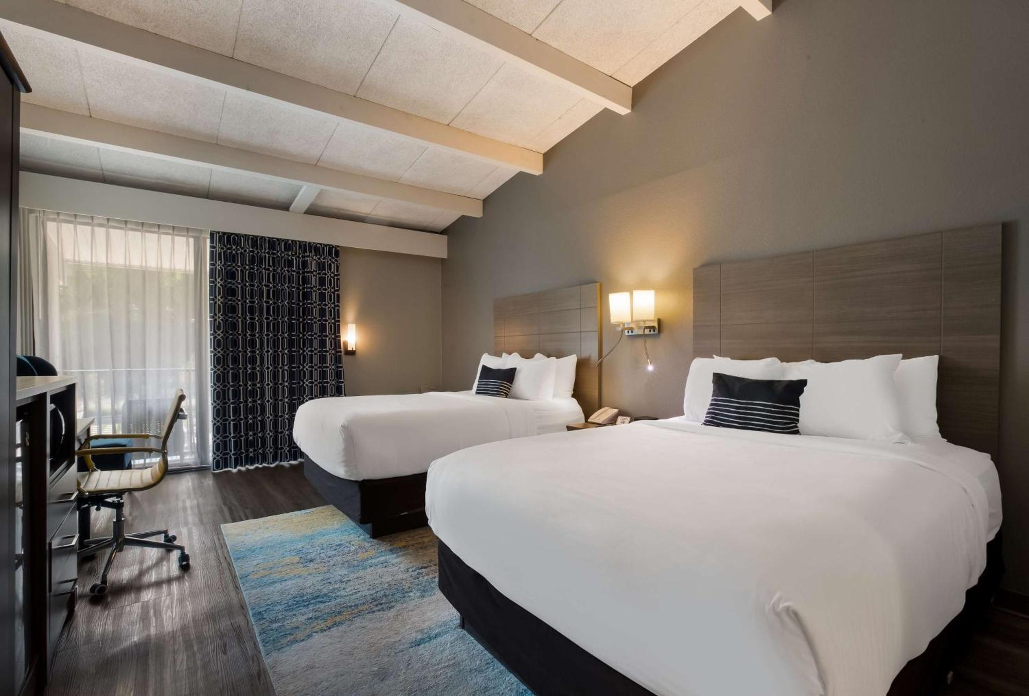 The Hub Middletown Red Bank- Best Western Signature Collection Екстериор снимка