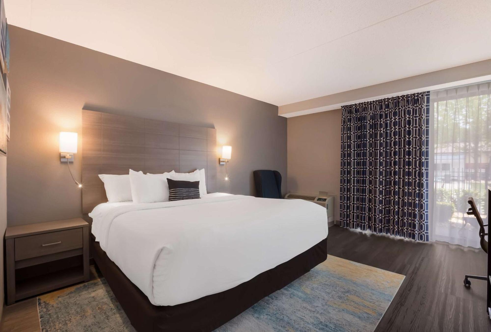 The Hub Middletown Red Bank- Best Western Signature Collection Екстериор снимка